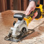 Аккумуляторная дисковая пила DeWALT DCS571P2