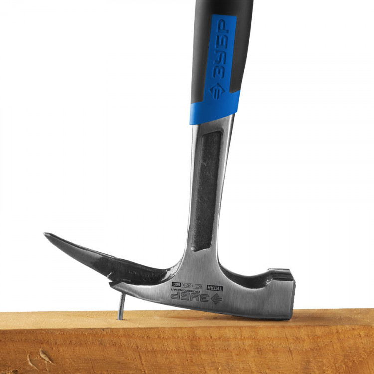 Молоток кровельщика цельнокованый ЗУБР ТИТАН 20147-600_z01