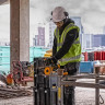 Аккумуляторная болгарка DeWALT DCG418NT