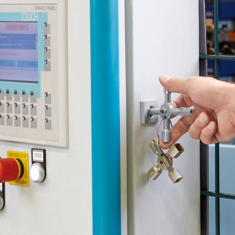 Ключ для электрошкафов TwinKey® KNIPEX KN-001101 предназначен для использования в инженерных системах зданий (отопление и сантехника