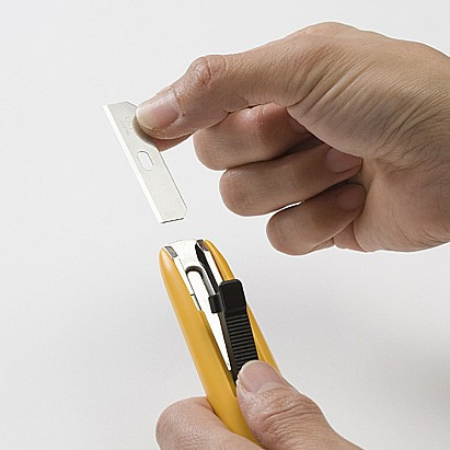 Нож безопасный с трапециевидным лезвием OLFA OL-SK-7