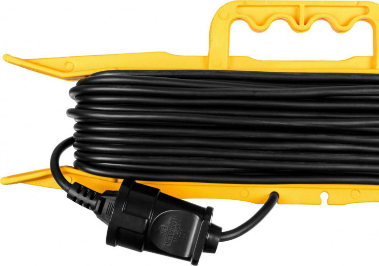 Удлинитель на рамке STAYER 55018-20_z01