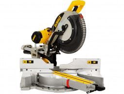 Торцовочная пила DeWALT DWS780