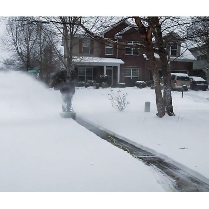 Снегоуборщик электрический 51 см GREENWORKS 1800W GES13