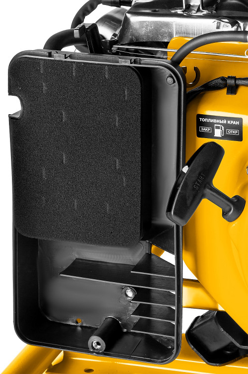 Бензиновый электрогенератор STEHER GS-8000Е