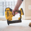 Аккумуляторный гвоздезабиватель DeWALT DCN681D2