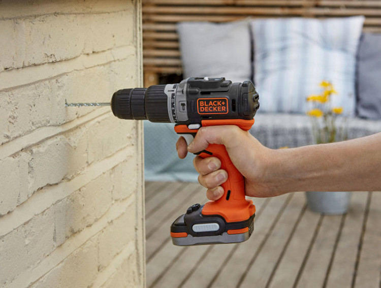 Набор аккумуляторного инструмента BLACK&DECKER BDCK121S1S
